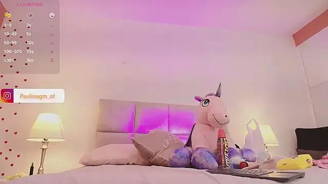 PaulinaGame on StripChat