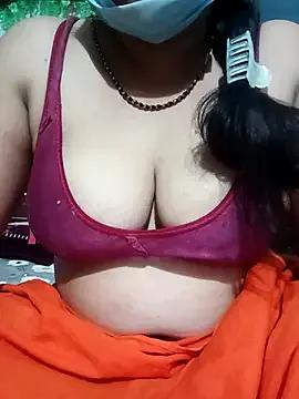 Freechat pinki_nude on StripChat