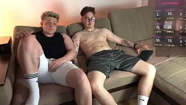pleasuretwoguys on StripChat
