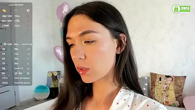 pretty_yong_cat on StripChat