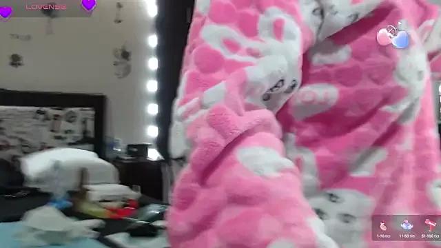 Freechat Rachell_111 on StripChat