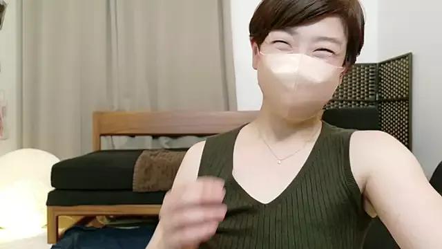 Risa_06 on StripChat