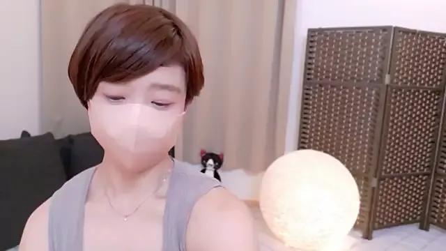 Risa_06 on StripChat