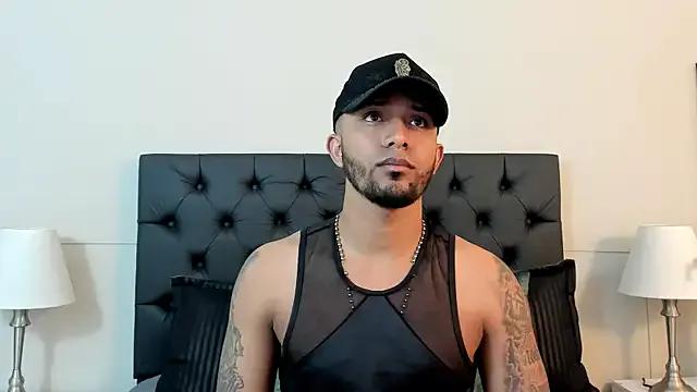 Robin_Rief on StripChat