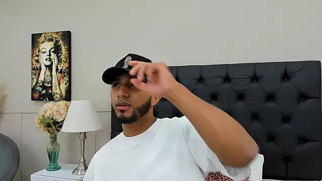 Robin_Rief on StripChat