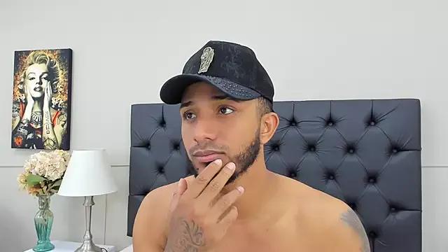 Robin_Rief on StripChat