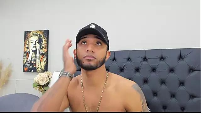 Robin_Rief on StripChat