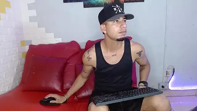 san_dirtyboy18 on StripChat 