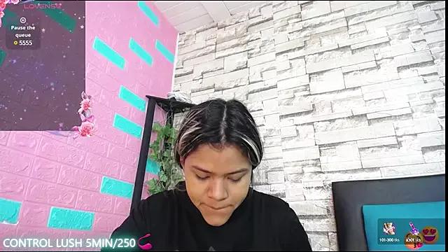 Sanmy_Grey on StripChat 