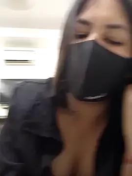 sanu_07 on StripChat