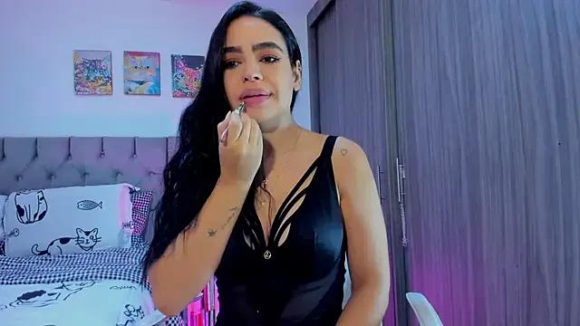 Sara_Leblanc on StripChat