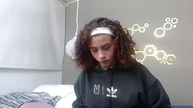 Private Sarabubbie on StripChat