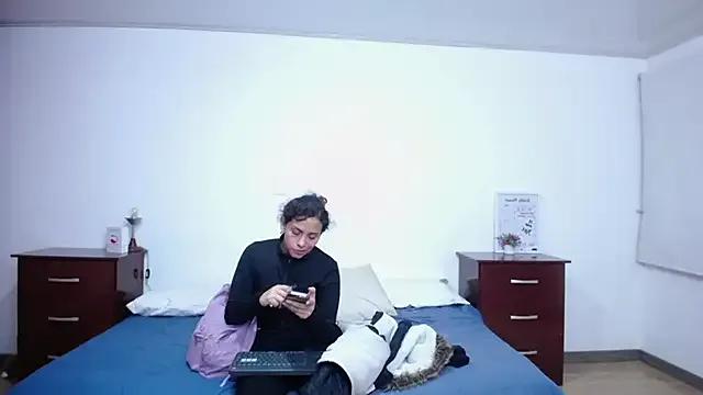 Private Sarabubbie on StripChat