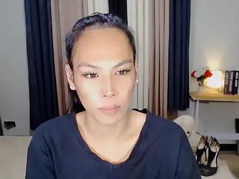 Savanna_White on StripChat 