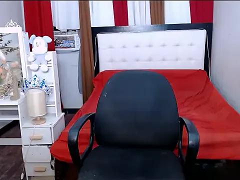 Savanna_White on StripChat