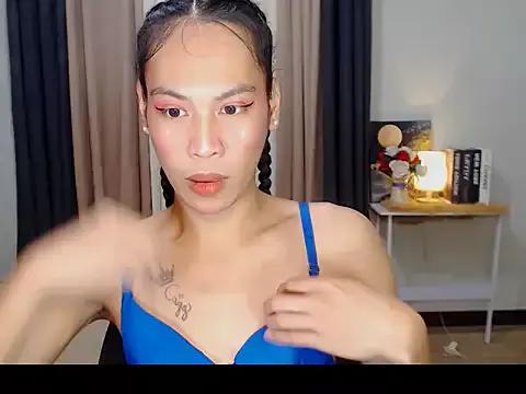 Savanna_White on StripChat 