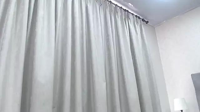 ScarlettGreen_ on StripChat