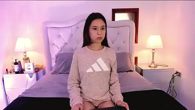 Freechat scarlettTease_ on StripChat