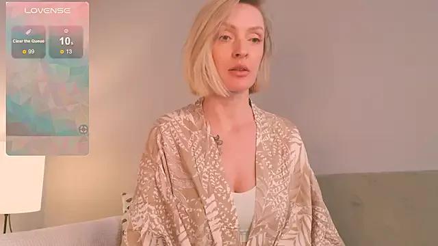 sexuallycorrecte on StripChat