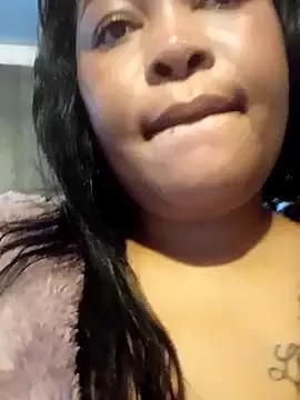 Sexybella-97 on StripChat