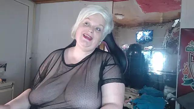 Freechat sexychazza16 on StripChat