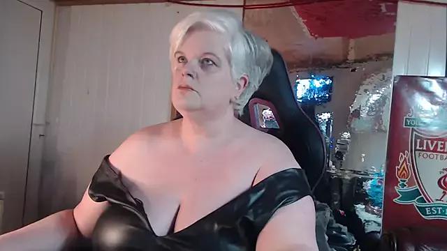 Freechat sexychazza16 on StripChat