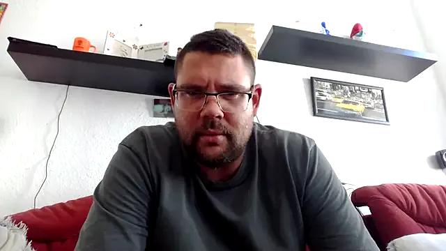 sexykevin17cm on StripChat