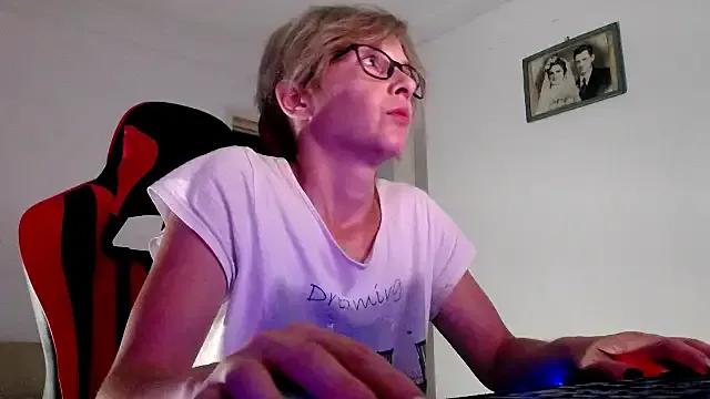 Freechat SmokerLety on StripChat