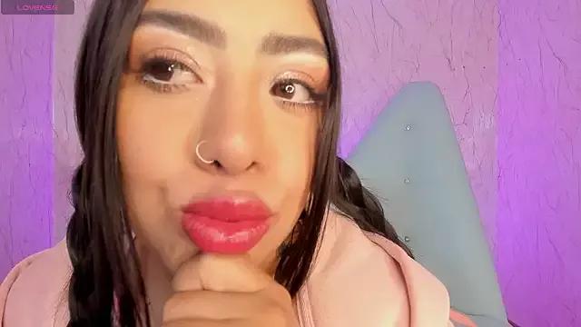 Sofia_fantasyy on StripChat