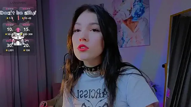 Offline Sophie_SkyAngel on StripChat