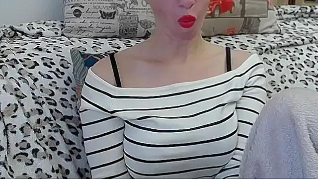 Freechat SquirtyEleanor on StripChat