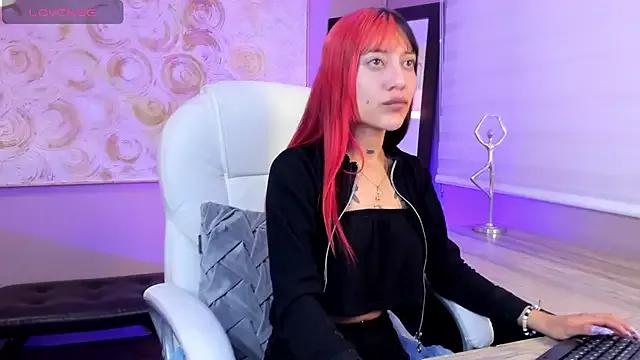 stormyy_22 on StripChat 