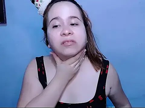 Offline SubLayla01 on StripChat