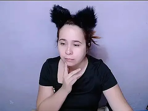 Offline SubLayla01 on StripChat