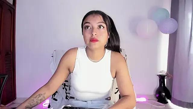 sweet_cinamon on StripChat 