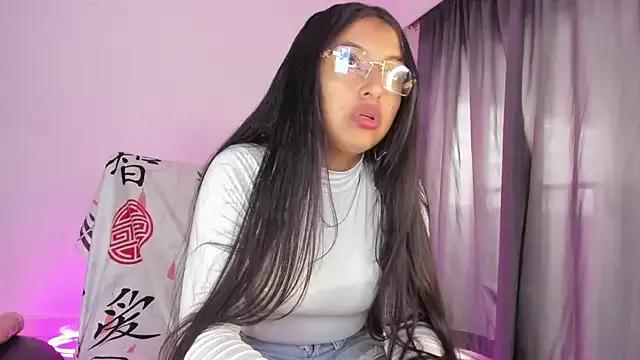 sweet_cinamon on StripChat 