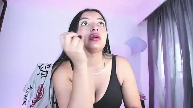 sweet_cinamon on StripChat 