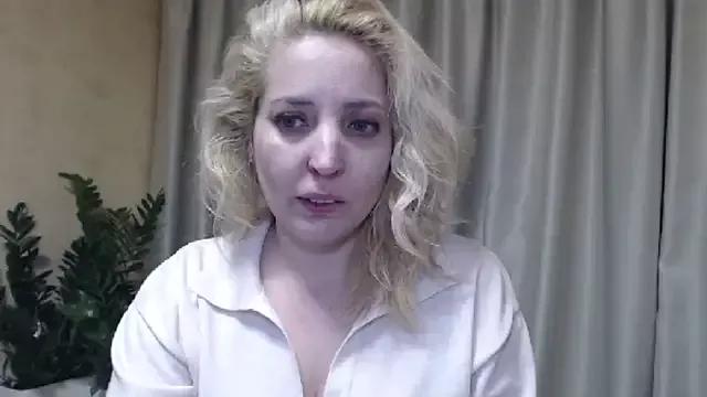 Freechat sweetpussy on StripChat