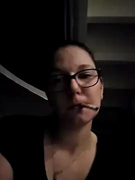 Swiss_Lady on StripChat 