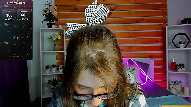 Tara_Ryan on StripChat 