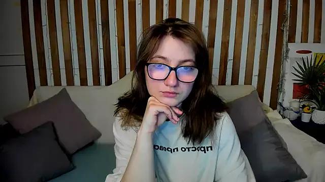 Tara_Ryan on StripChat 