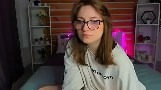 Tara_Ryan on StripChat 