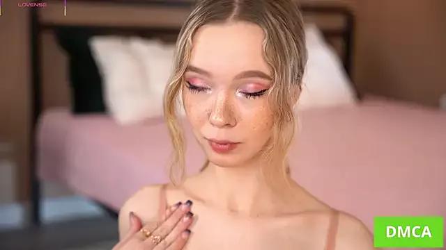 Freechat TastyTiffy on StripChat