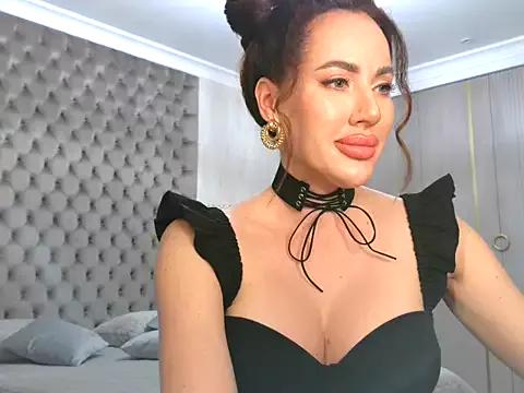 TianaPosh on StripChat 