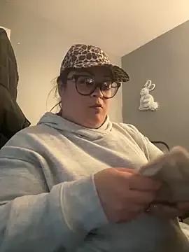 tillymarie34 on StripChat 