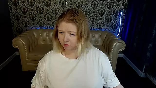 Tinker_Belll on StripChat 