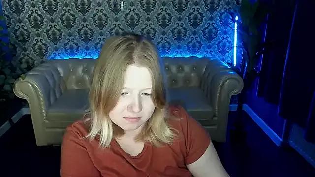 Tinker_Belll on StripChat 
