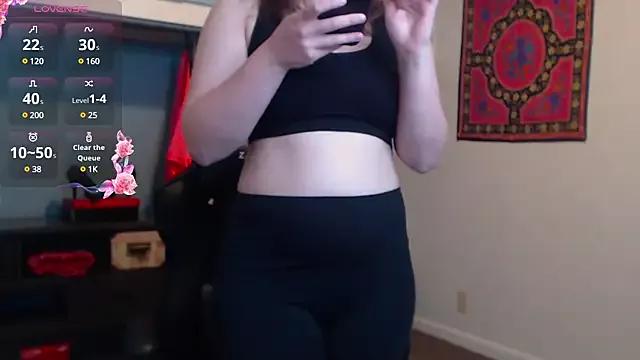 TreeJeanne on StripChat 