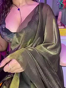 trishamadhu01 on StripChat 