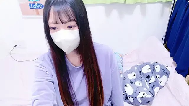 Group tsumugi_h on StripChat